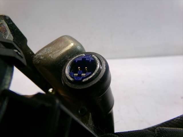 Foto 4ª: Cinturón Delantero Izquierdo Audi A4 1.9 TDI RANCHERA, 2000-2004 [AVF] (2004)