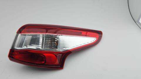 Piloto Trasero Derecho Nissan Qashqai ACENTA 110CV 81KW