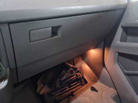 Guantera Volkswagen Crafter 35 FURGON BM TA RWD 140CV 103KW