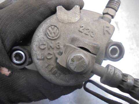 Foto 3ª: Pinza Freno Delantera Derecho Volkswagen Polo 1.4 TDI 90CV 66KW [CUSB] (2015)