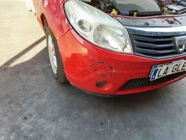 Foto 2ª: Paragolpes Delantero Dacia Sandero 1.2 16V75CV 0CV [D4F 732] (2010)