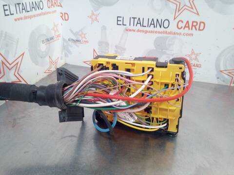 Foto 2ª: Caja Reles Fusibles Peugeot 308 STYLE 120CV 88KW [BH01] (2017)