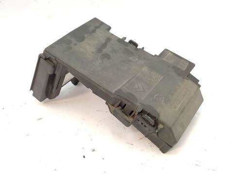 Caja Reles Fusibles Peugeot 5008 1.6 HDI 114CV 84KW