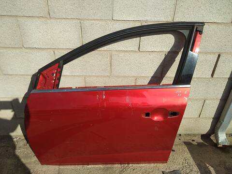 Puerta Delantera Izquierda Renault Megane 1.2 TCE 130 B9MR) HATCHBACK 130CV 97KW IV HATCHBACK B9A/M/N_)