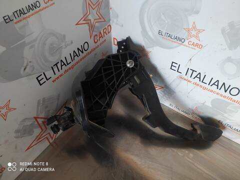 Foto 4ª: Pedal Embrague Peugeot 308 STYLE 120CV 88KW [BH01] (2017)