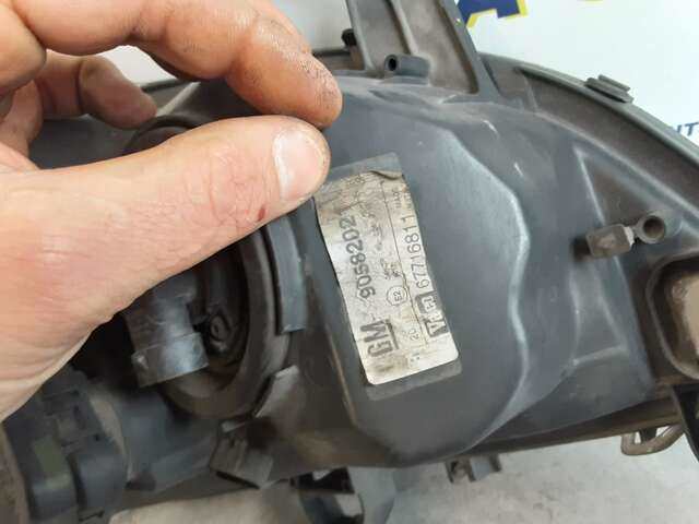 Foto 2ª: Faro Izquierdo Opel Zafira 2.0 DTI (2001)