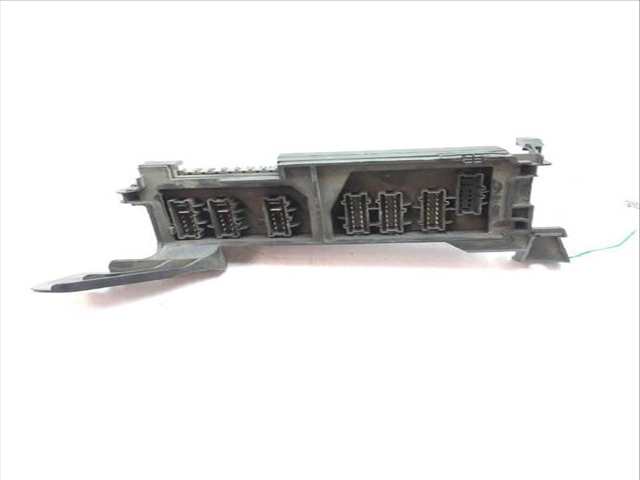 Caja Reles Fusibles Mercedes Clase R 280 R 320 CDI 4-MATIC 251.125) 211CV