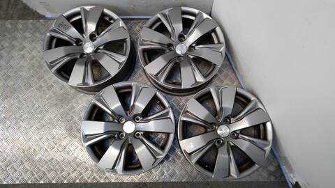 Juego LLantas Peugeot 2008 STYLE 82CV 61KW