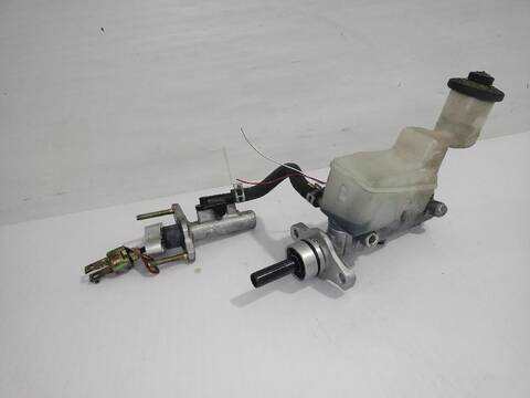 Foto 3ª: Bomba Freno Toyota Rav4 2.0 LUNA 4X4 2003 ) 150CV [1AZFE] (2000)