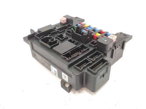 Caja Reles Fusibles Peugeot 4007 2.2 HDI 156CV 115KW