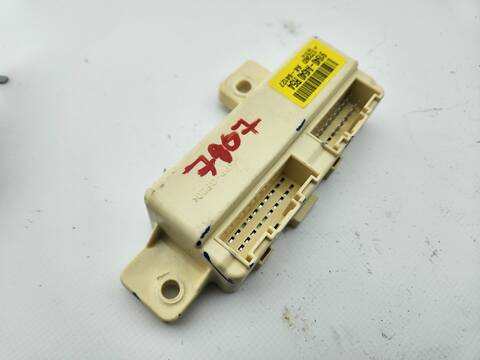Centralita Motor ECU Kia Carens BASIC 135CV 99KW