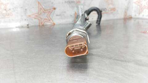 Foto 3ª: Rampa Inyectora Volkswagen Golf ADVANCE 105CV 77KW [CAY] (2010)