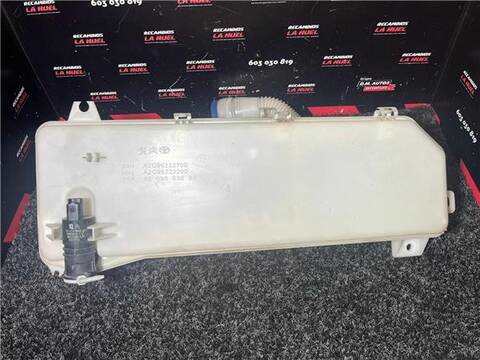 Foto 4ª: Deposito Limpiaparabrisas Citroen Jumpy CONTROL M BLUE-HDI FAP 122CV 90KW FURGON [AHK / DW10FE] (2020)