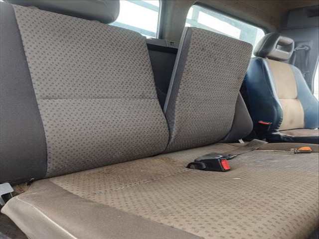 Asiento Delantero Derecho Nissan Atleon CUMMINS D- IBSE4 185 2002