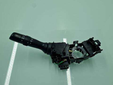 Mando Luces Toyota Verso COMFORT 112CV 82KW