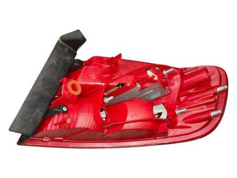 Foto 3ª: Piloto Trasero Izquierdo Audi A4 2.0 TDI AVANT (2007)