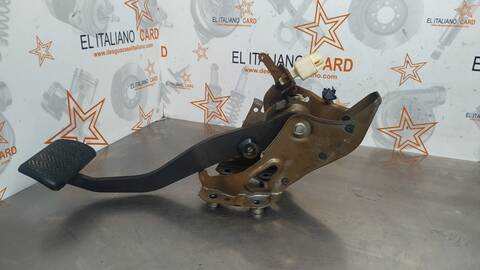 Foto 3ª: Pedal Freno Toyota Auris 99CV 73KW (2013)