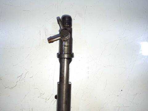 Foto 2ª: Inyectores Volkswagen Passat 2.5 V6 TDI 150CV 110KW [AKN] (2002)