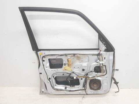 Foto 3ª: Puerta Delantera Izquierda Mitsubishi Montero 3.2 DI-D INTENSE KAITEKI 5-PTAS.) (2001)