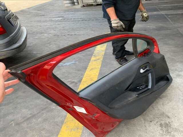 Foto 2ª: Puerta Delantera Izquierda Peugeot 208 1.2 12V82CV 0CV [HMZ] (2016)