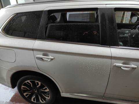 Puerta Trasera Derecha Mitsubishi Outlander 4B11