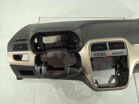 Foto 2ª: Salpicadero Fiat Grande Punto 1.4 CAT 78CV 57KW (2006)