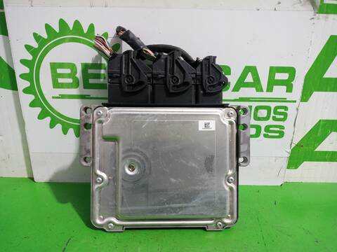 Foto 3ª: Centralita Motor ECU Dacia Sandero LAUREATE 90CV 66KW [K9K] (2018)