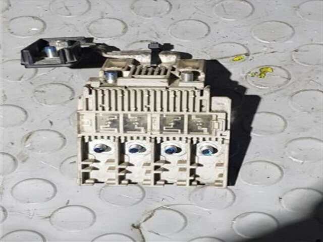 Foto 2ª: Caja Reles Fusibles Mitsubishi Lancer 2.0 INSTYLE [2.0 LTR. - 103 KW DI-D CAT] [BWC]