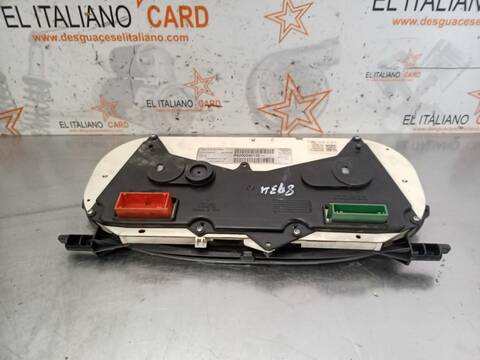 Foto 3ª: Cuadro de Instrumentos Renault Trafic L1H1 2 90T CAJA CERRADA CORTO 101CV 74KW [F9Q U7] (2005)