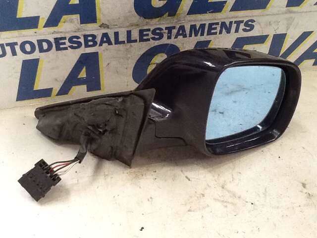 Retrovisor Derecho Audi A4 1.8 0CV