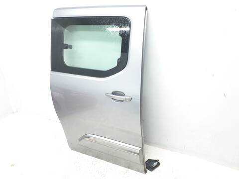 Foto 2ª: Puerta Lateral Corredera Derecha Toyota Verso COMPACT FAMILY (2017)