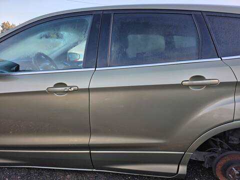 Puerta Trasera Izquierda Ford Kuga T8MA