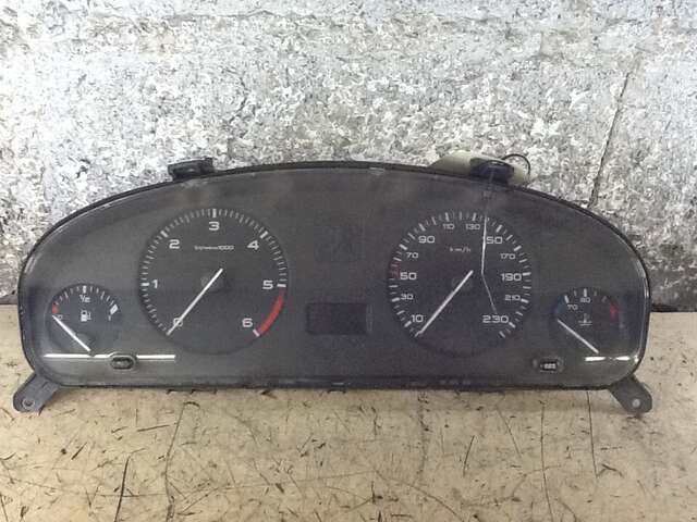 Cuadro de Instrumentos Peugeot 406 2.0 HDI