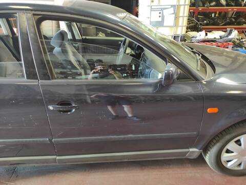 Puerta Delantera Derecha Volkswagen Passat ADR BERLINA
