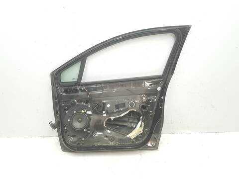 Foto 3ª: Puerta Delantera Derecha Renault Clio SOCIETE (2016)