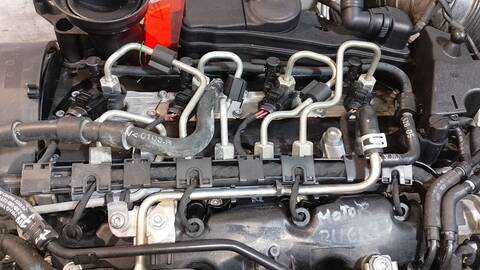 Foto 4ª: Motor Completo Volkswagen Passat R LINE BERLINA 110CV 81KW [CBD] (2010)