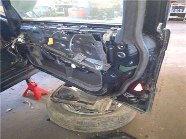 Foto 3ª: Puerta Delantera Derecha Bmw Serie 5 518 2.5 523I [2.5 LTR. - 125 KW 24V CAT] [M52 B25 (25 6 S3)]