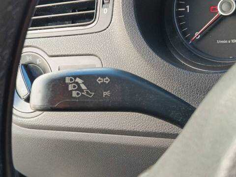 Foto 2ª: Mando Multifuncion Volkswagen Polo CAYA (2010)