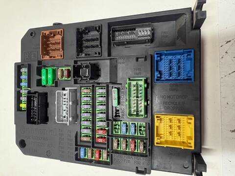 Caja Reles Fusibles Citroen C4 BHZ - BH01 PICASSO