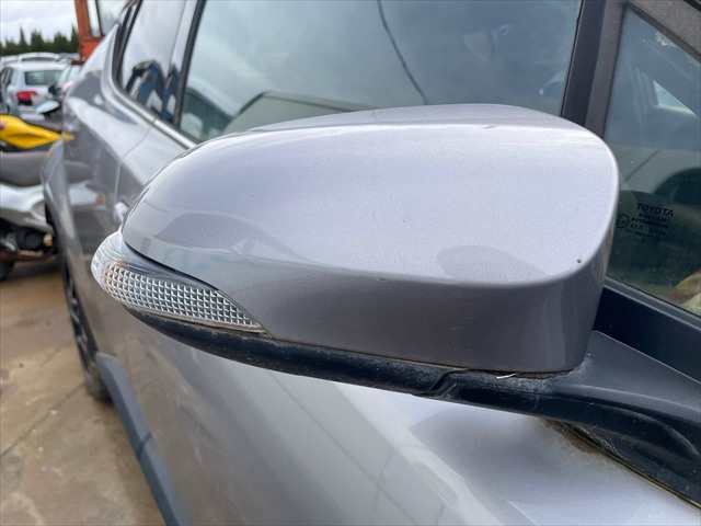 Foto 3ª: Retrovisor Derecho Toyota CHR 1.8 G HYBRID [2ZR] (2019)