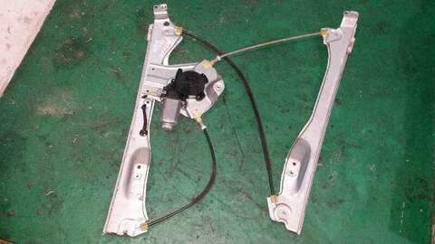 Elevalunas Eléctrico Delantero Derecho Renault Clio EXCEPTION 86CV 63KW