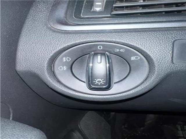 Mando Multifuncion Skoda Rapid 1.6 TDI 105CV 77KW