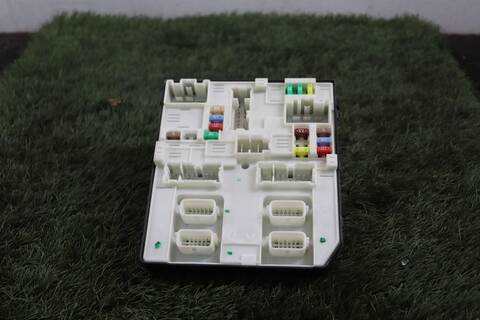 Foto 2ª: Caja Reles Fusibles Renault Scenic K9K636 (2013)