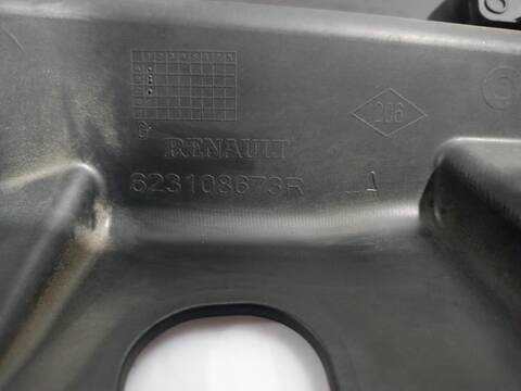 Foto 3ª: Rejilla Delantera Renault Trafic L1H1 2 7T 95CV [R9M413] (2014)