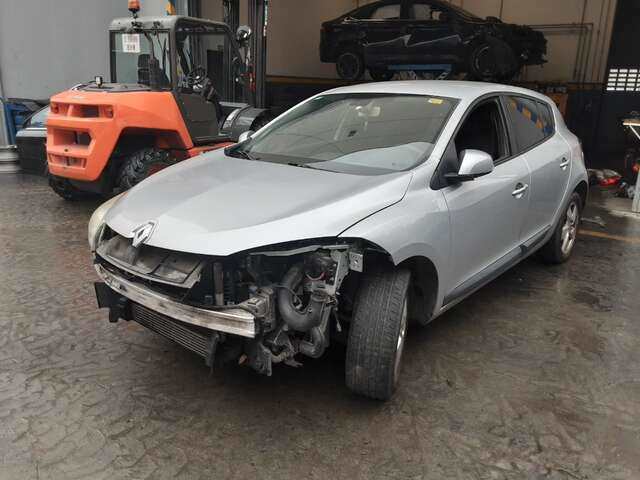 Compresor Aire Acondicionado Renault Megane 1.5 DCI110CV COUPE BERLINA III COUPE DZ) DESDE 11/2008 / BERLINA BZ D