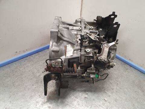 Foto 2ª: Caja Cambios Toyota Avensis 2.0 D4-D EXECUTIVE SEDAN 4-PTAS) BERLINA 126CV 93KW [1AD] (2009)