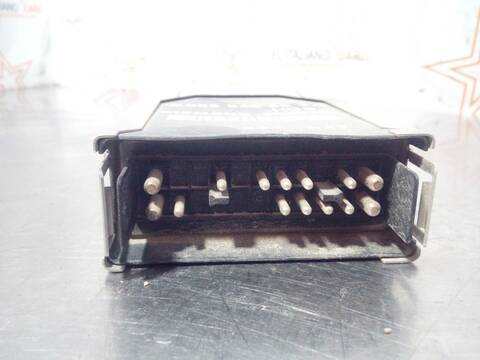 Foto 2ª: Centralita Motor ECU Mercedes Clase E 180 E-24 300 124.031) BERLINA 220CV 162KW [M104981] (1992)