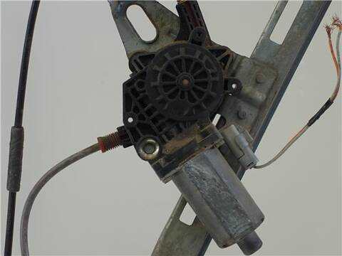 Foto 2ª: Elevalunas Eléctrico Delantero Izquierdo Peugeot 206 2.0 HDI 90 90CV 66KW [RHY (DW10TD)] (2003)