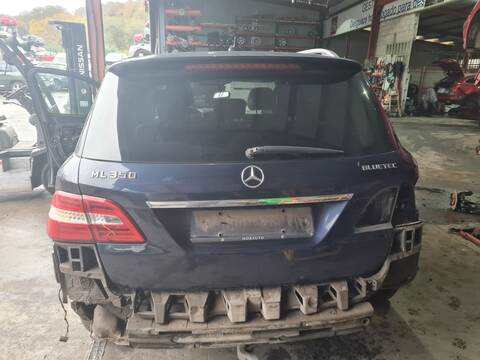 Portón Mercedes Clase ML 350 3.0 D 258CV 190KW AUT. W166) BLUETEC 166.004) OM642
