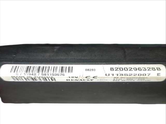 Foto 3ª: Caja Reles Fusibles Dacia Sandero 1.5 DCI 86CV (2008)